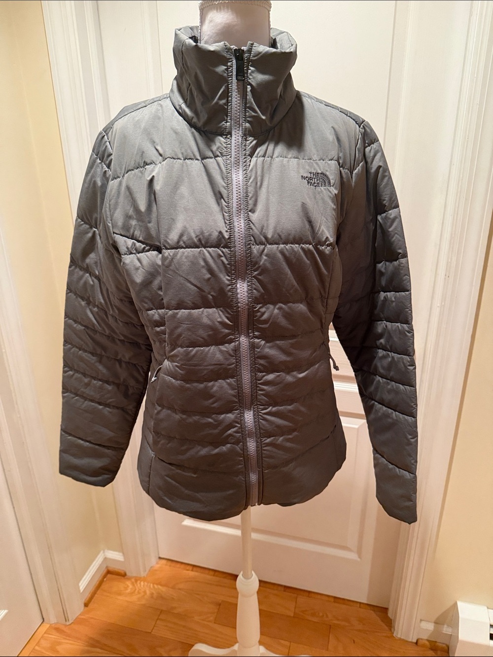 The North Face Gray Quilted Insulated Full Zip Jacket medium